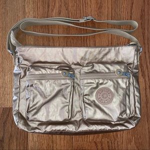 ⭐️Metallic Kipling Crossbody